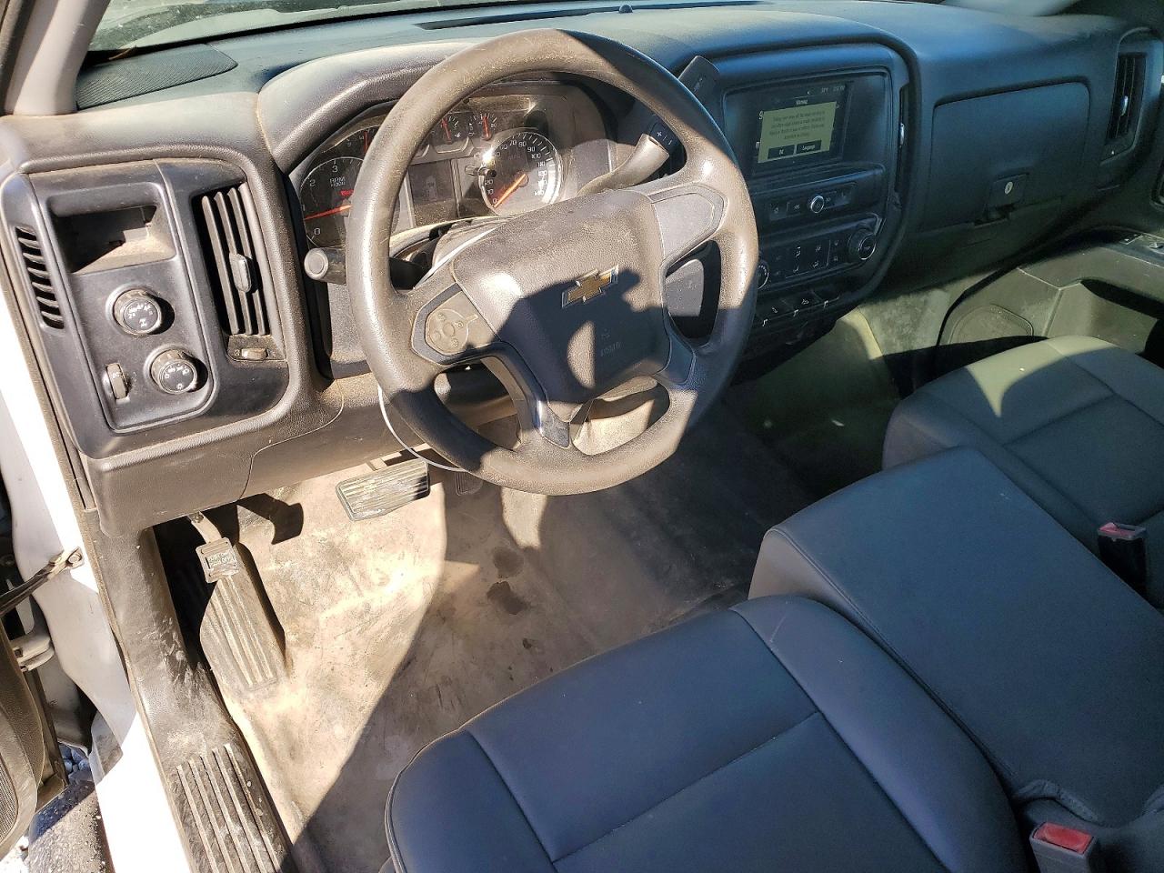 2018 CHEVROLET SILVERADO K1500 photo 8