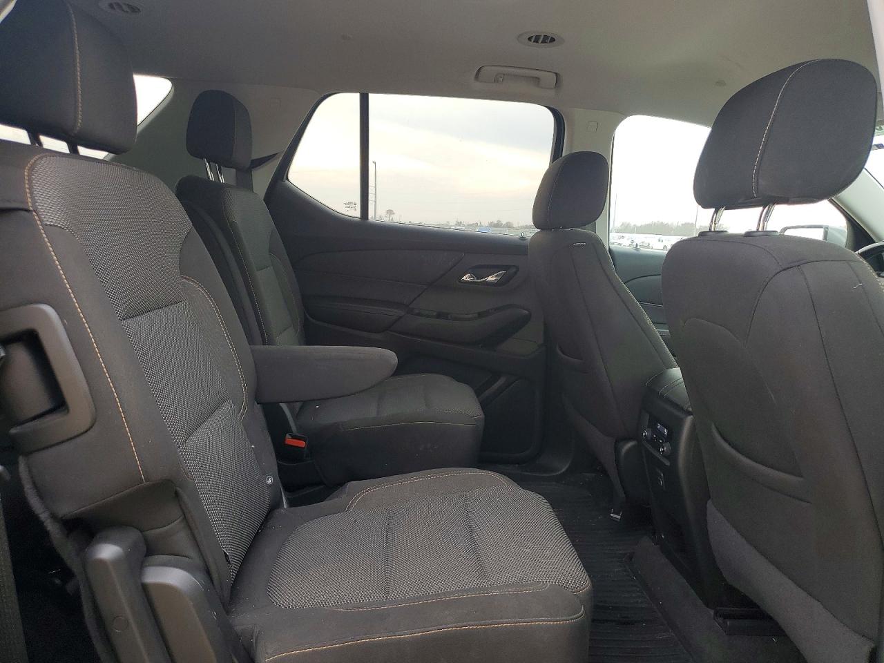 2019 CHEVROLET TRAVERSE LT photo 11