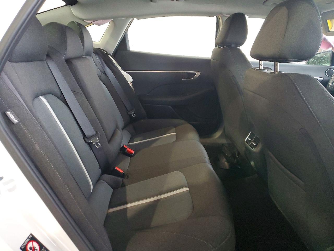 2020 HYUNDAI SONATA SEL photo 10