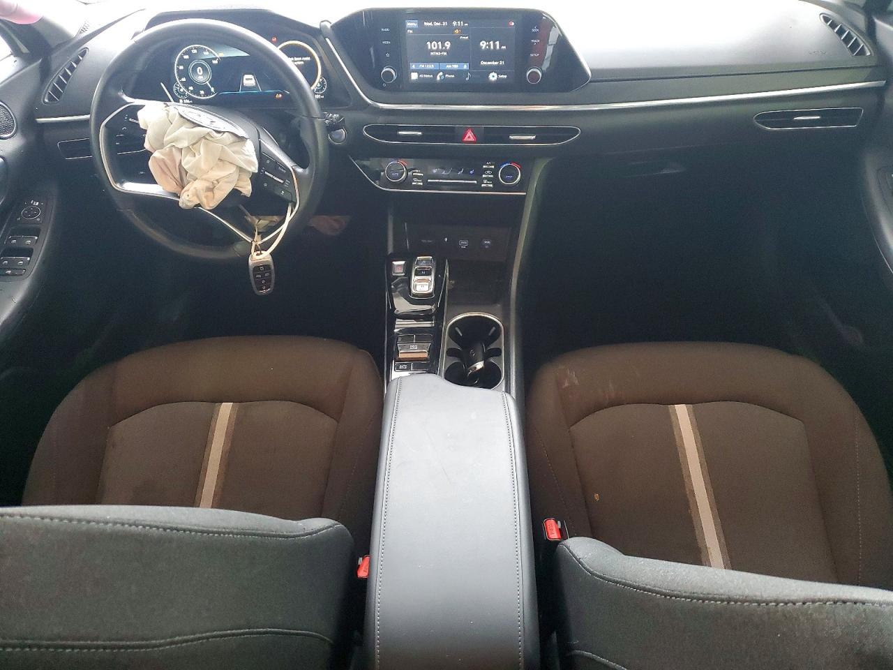 2020 HYUNDAI SONATA SEL photo 8