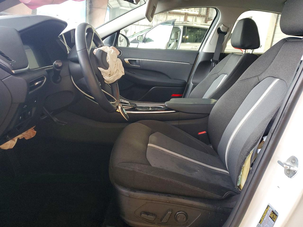 2020 HYUNDAI SONATA SEL photo 7