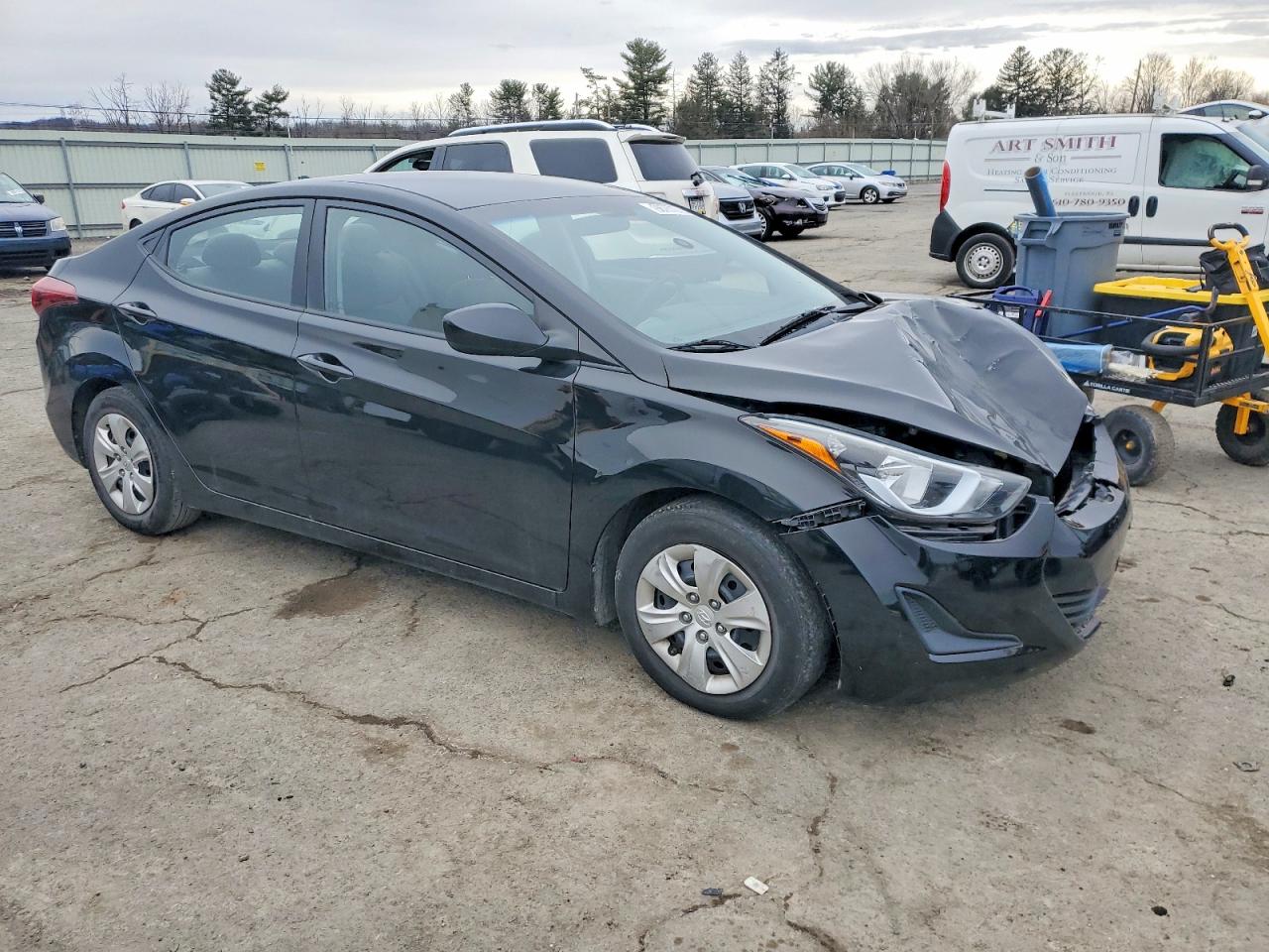 2016 HYUNDAI ELANTRA SE photo 4