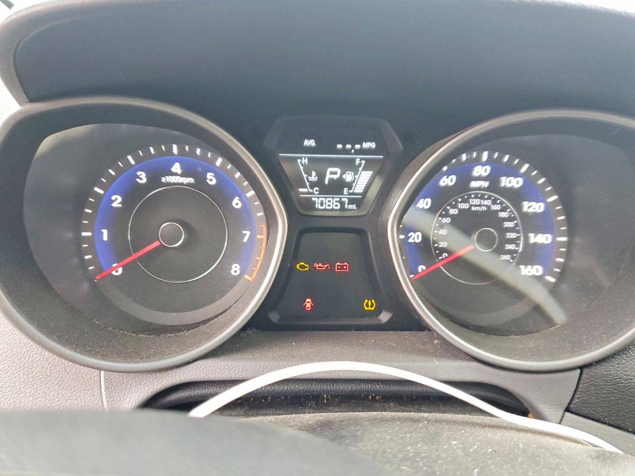 2016 HYUNDAI ELANTRA SE photo 9