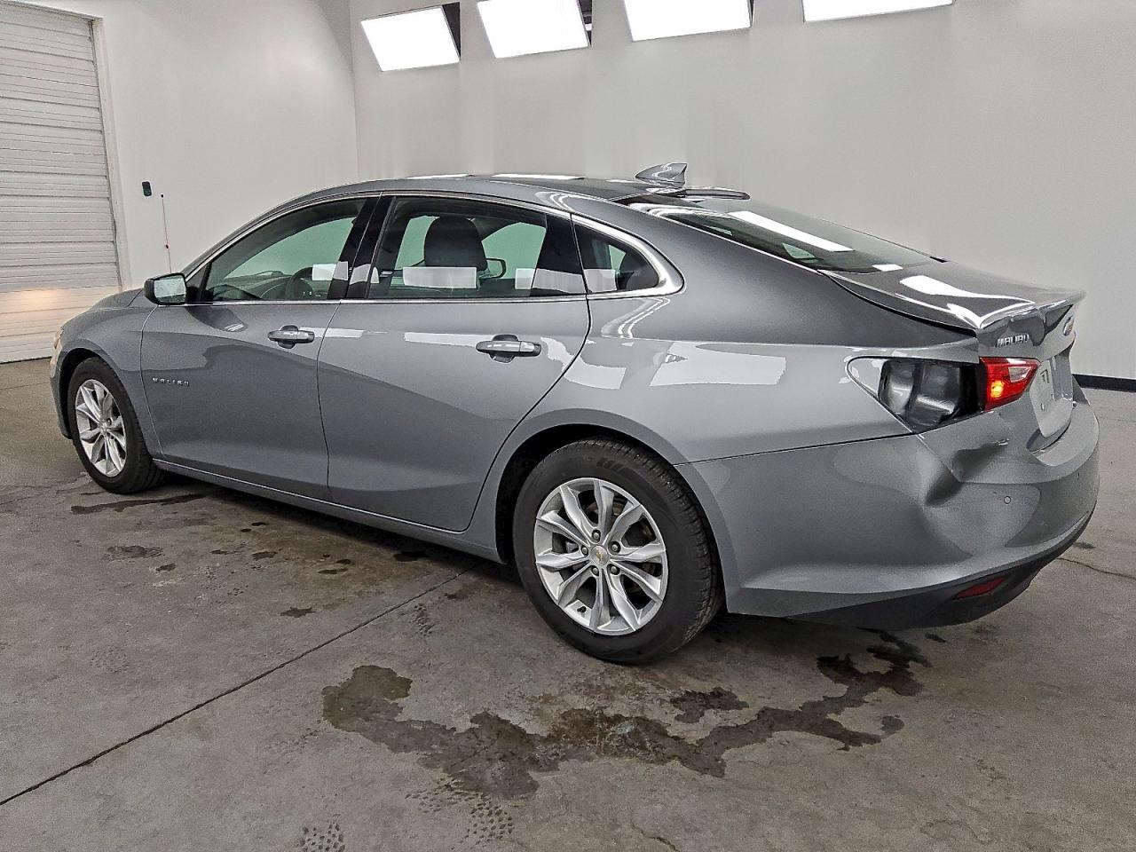 2024 CHEVROLET MALIBU LT photo 2