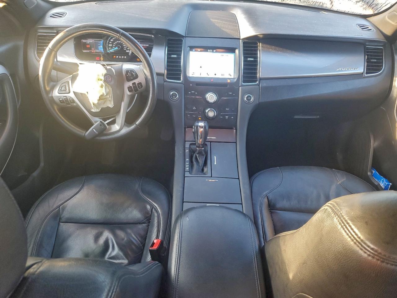 2016 FORD TAURUS SEL photo 8