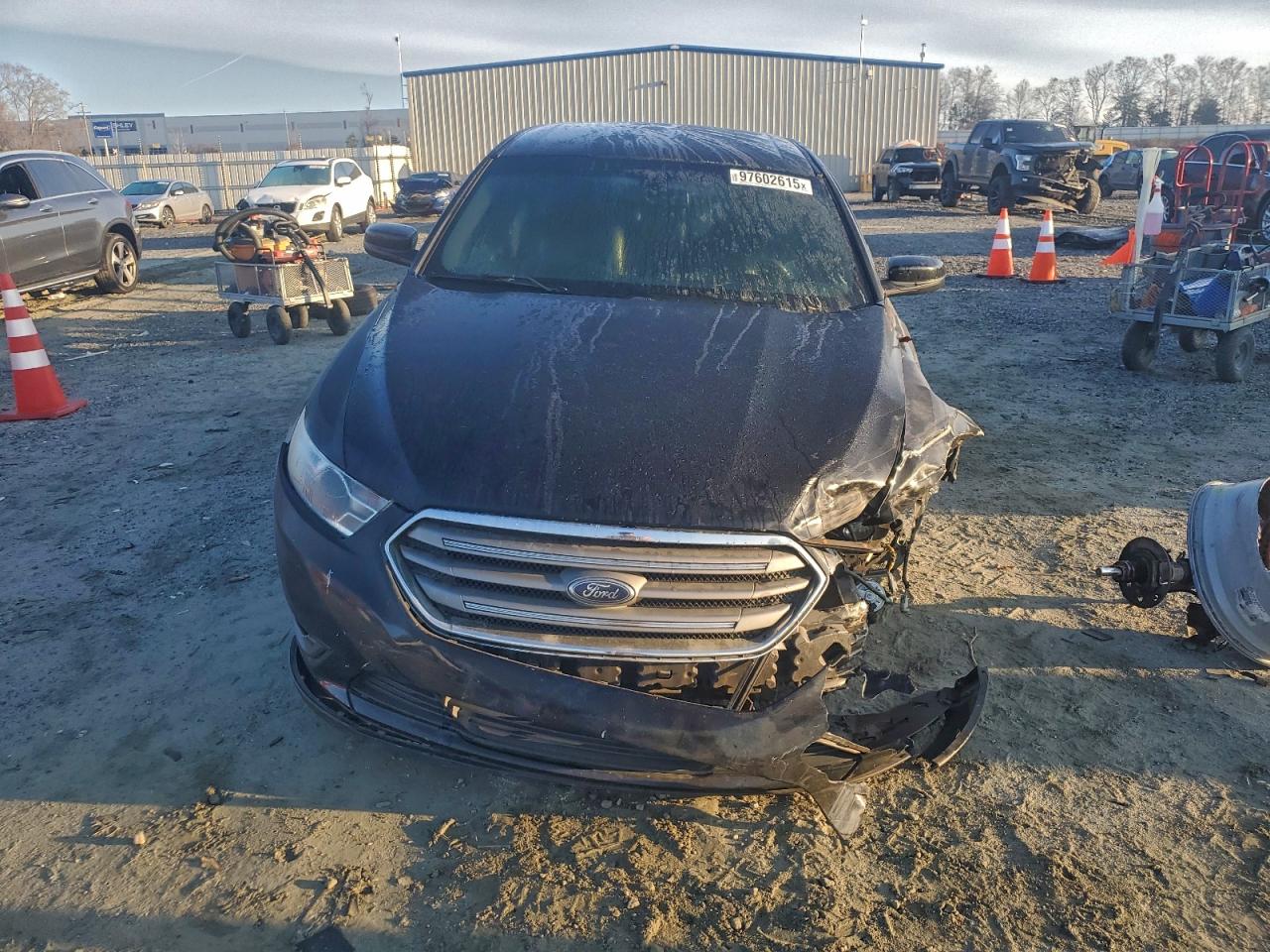 2016 FORD TAURUS SEL photo 5