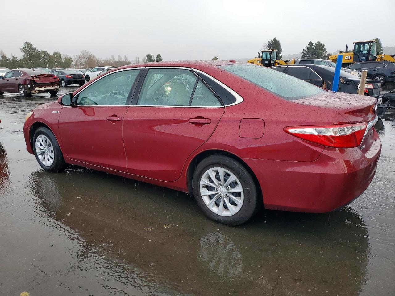 2016 TOYOTA CAMRY HYBRID photo 2