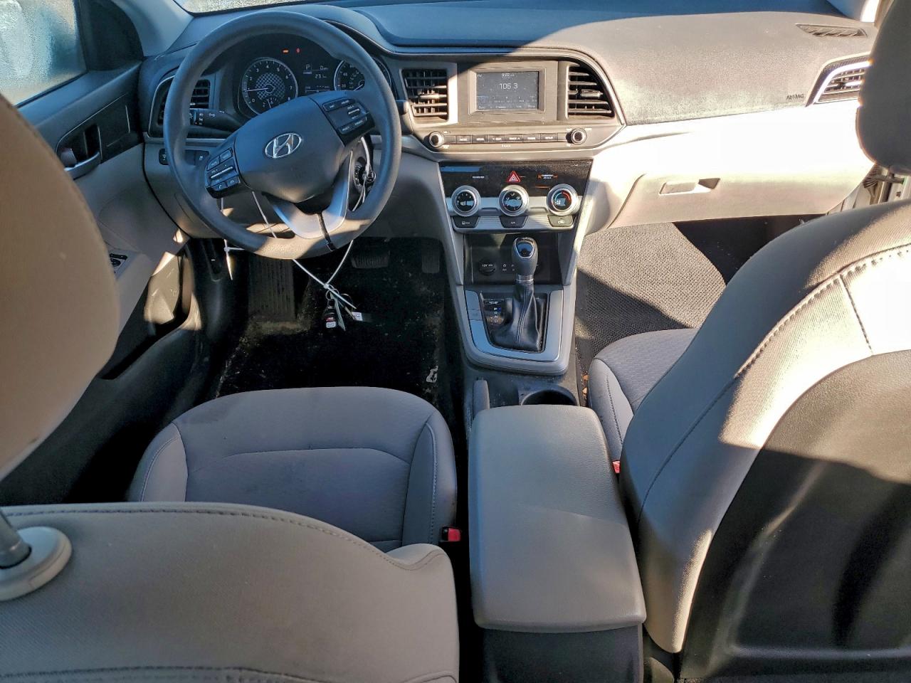 2019 HYUNDAI ELANTRA SE photo 22