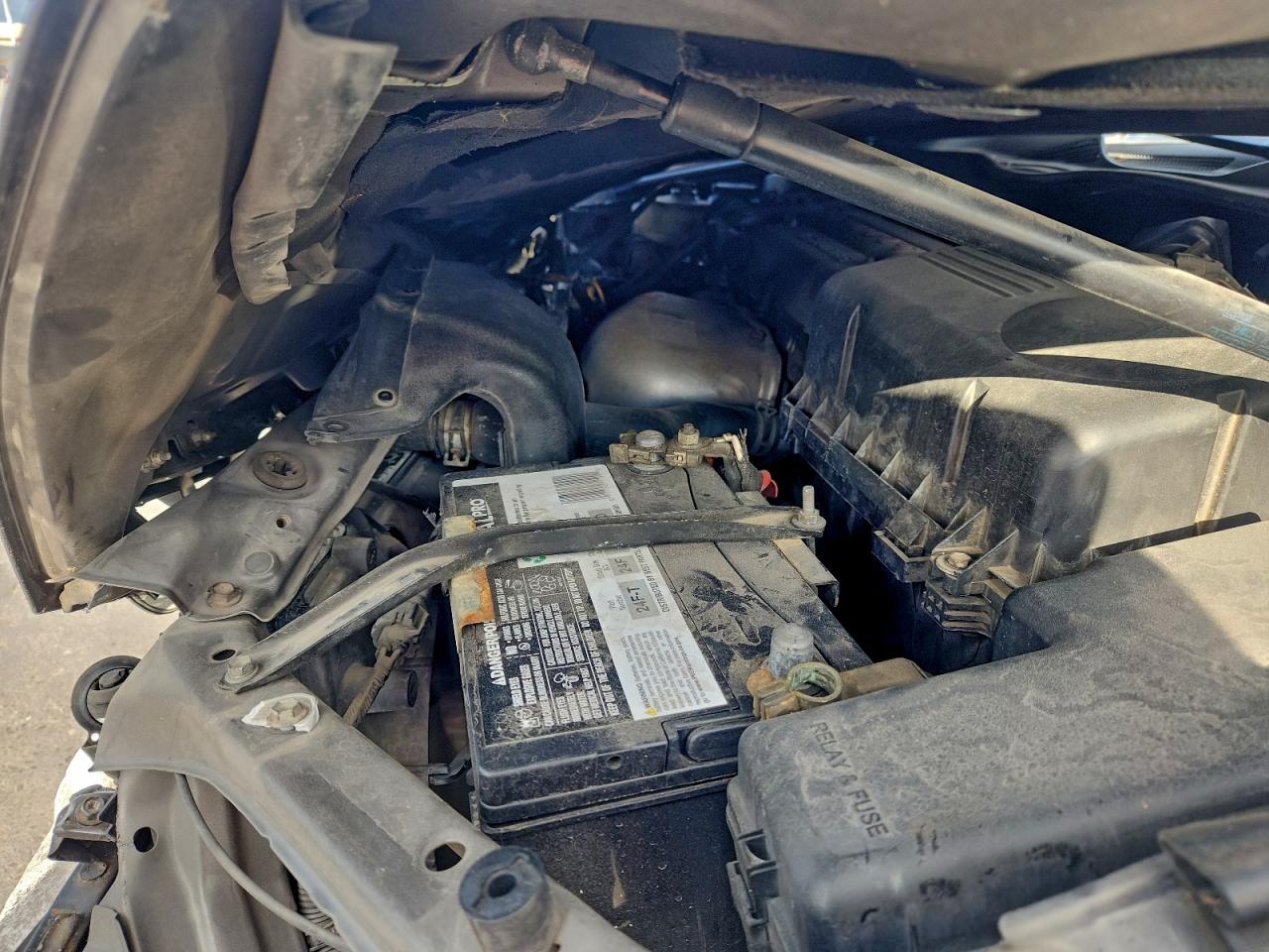 2005 TOYOTA CAMRY LE photo 11