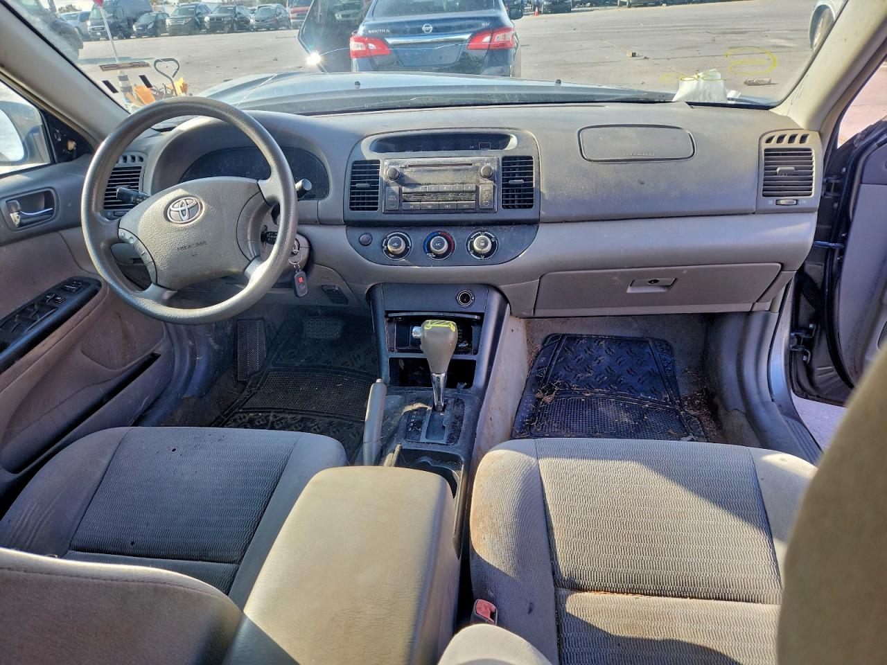 2005 TOYOTA CAMRY LE photo 8
