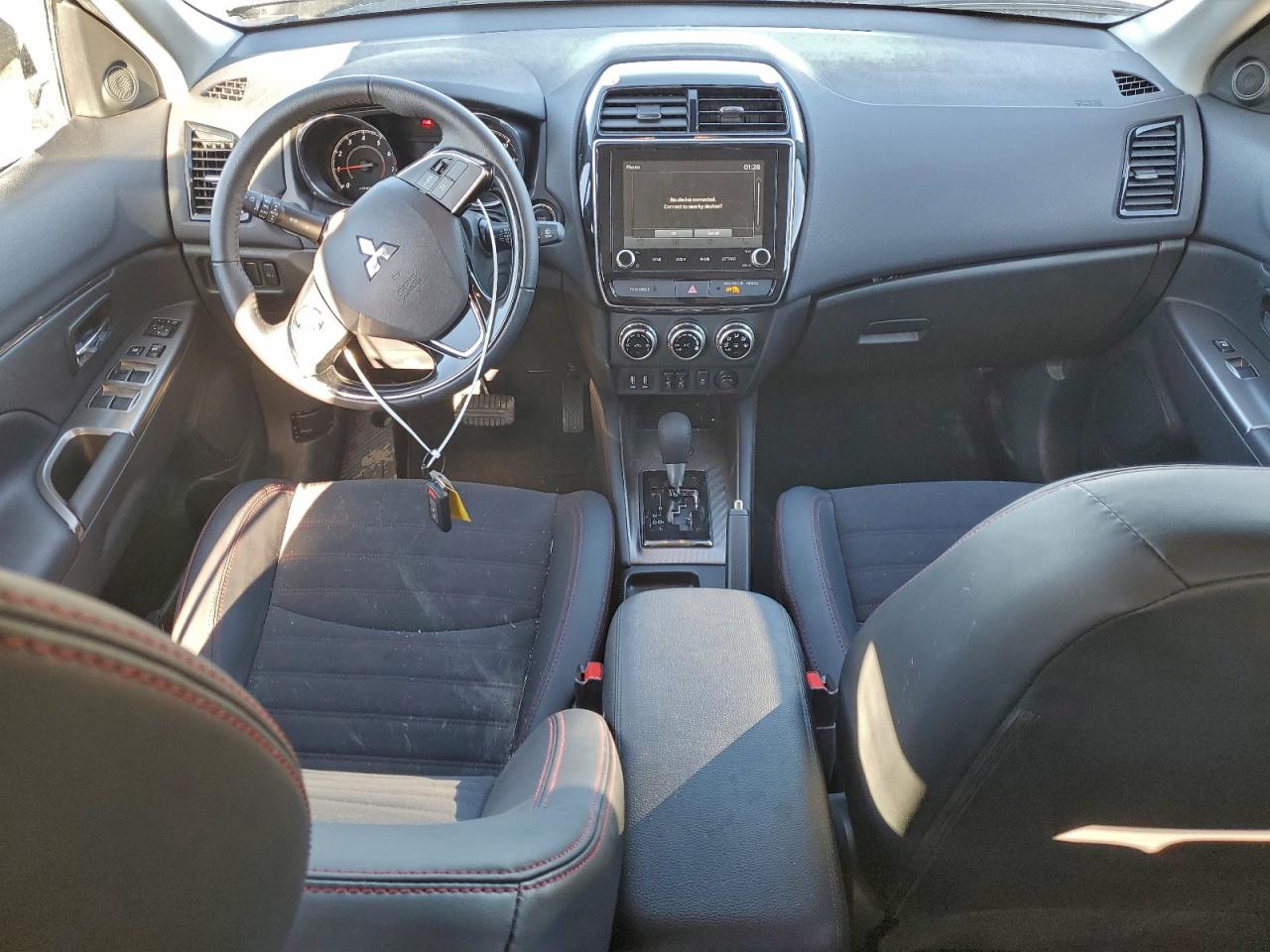2025 MITSUBISHI OUTLANDER SPORT S photo 8