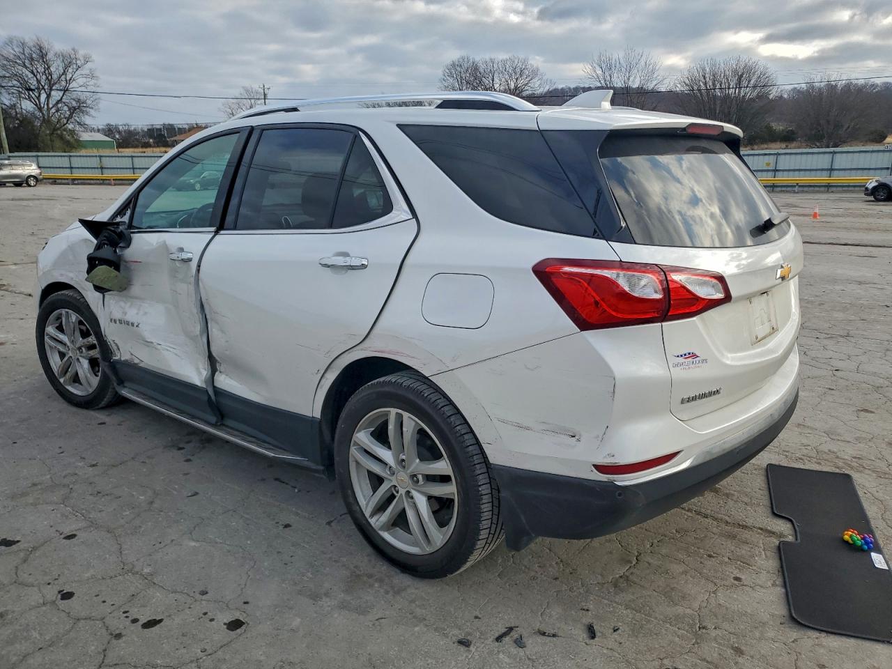 2019 CHEVROLET EQUINOX PREMIER photo 2