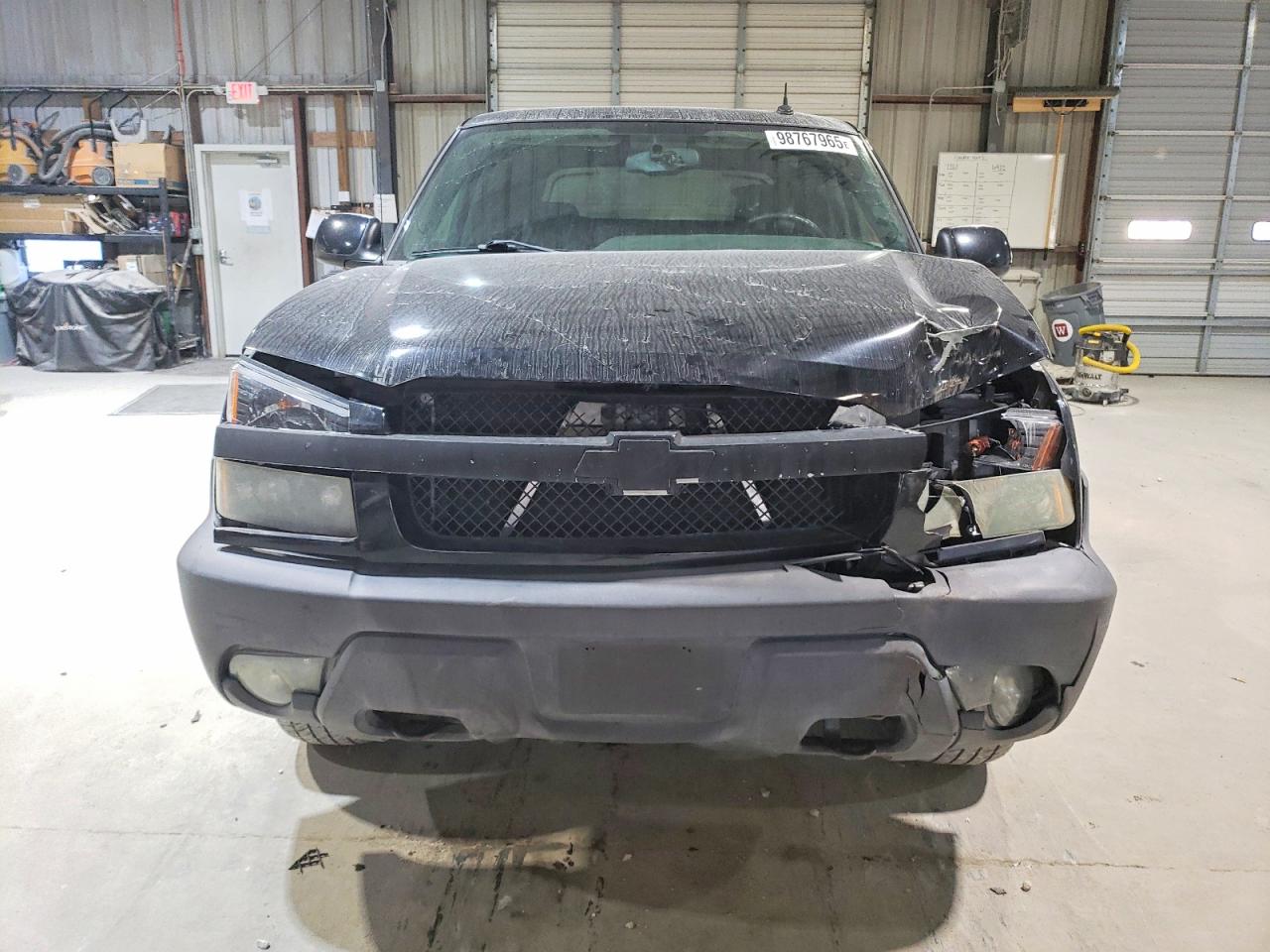 2004 CHEVROLET AVALANCHE K1500 photo 5