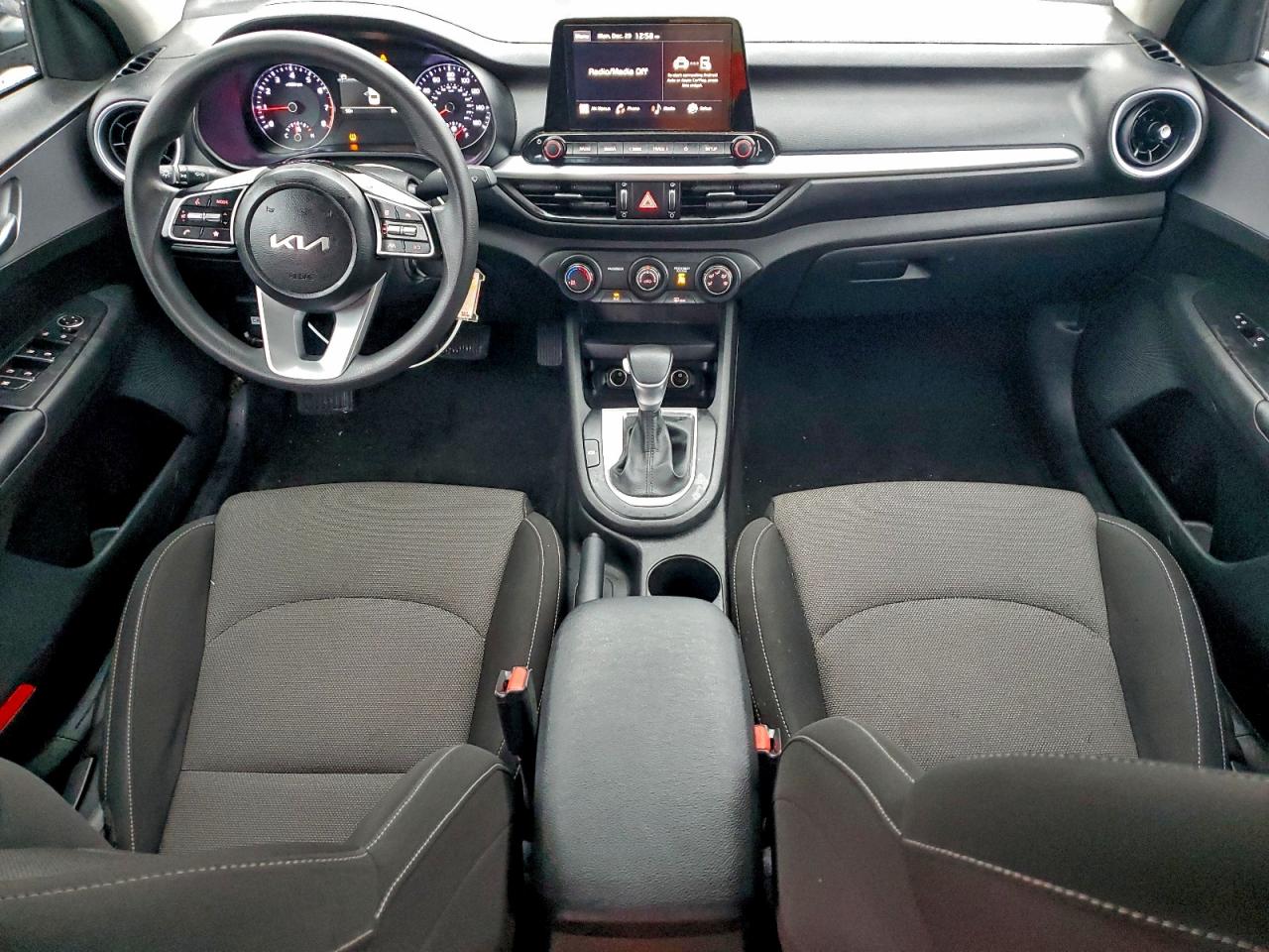2023 KIA FORTE LX photo 8