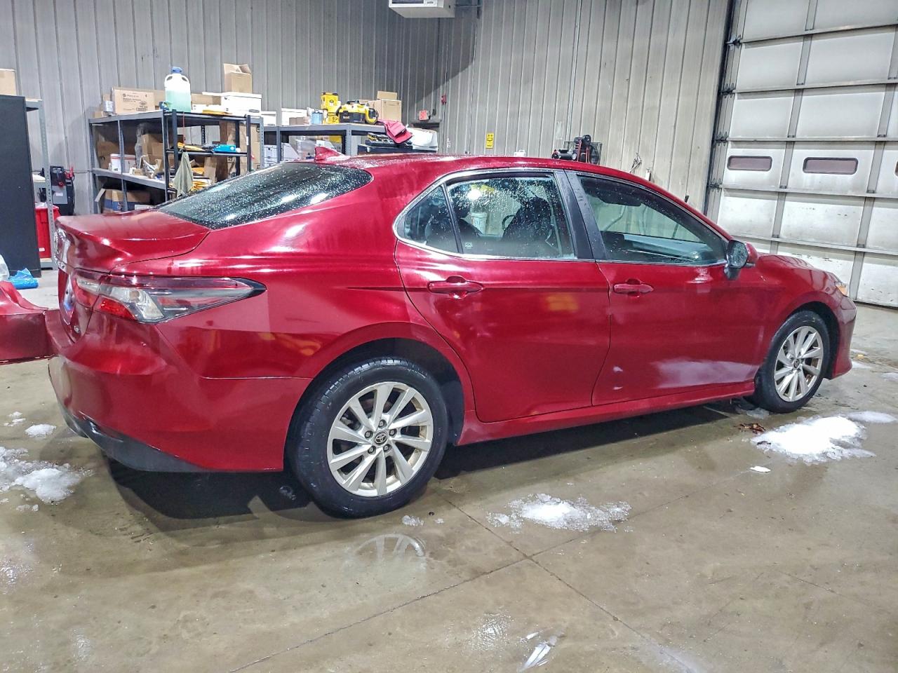 2021 TOYOTA CAMRY LE photo 7