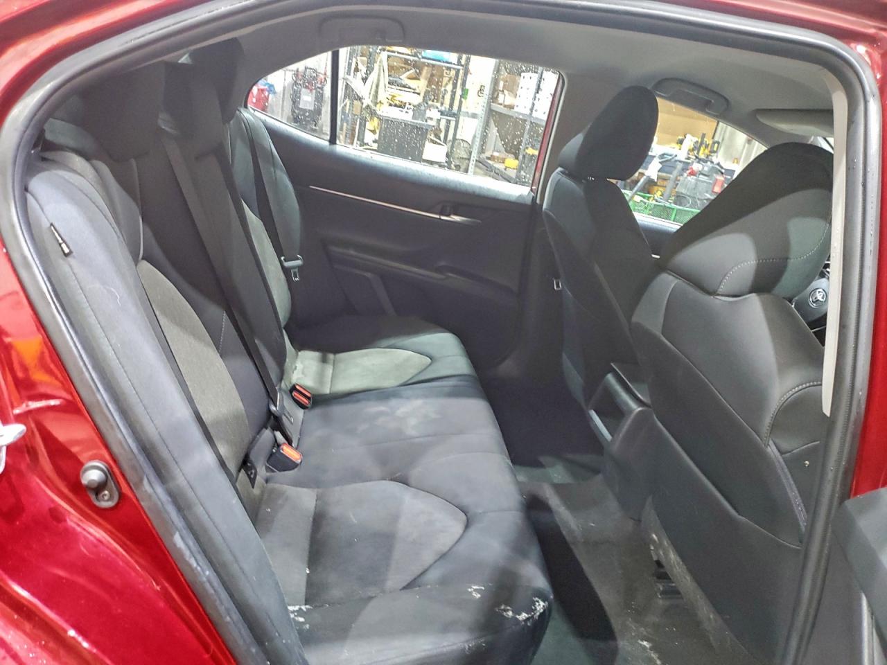 2021 TOYOTA CAMRY LE photo 28