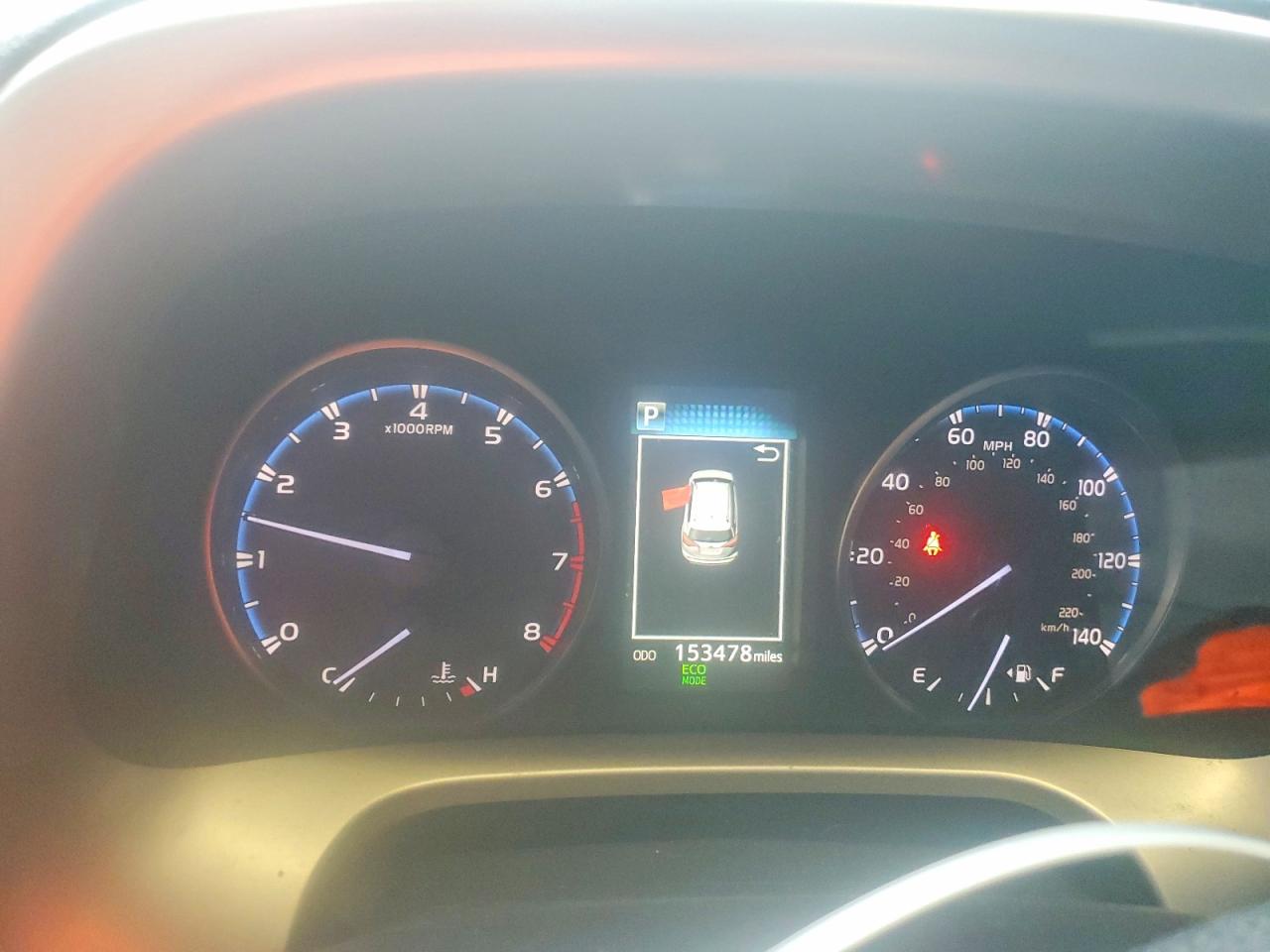 2017 TOYOTA RAV4 XLE photo 9