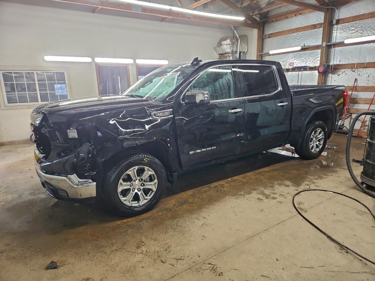 2025 GMC SIERRA