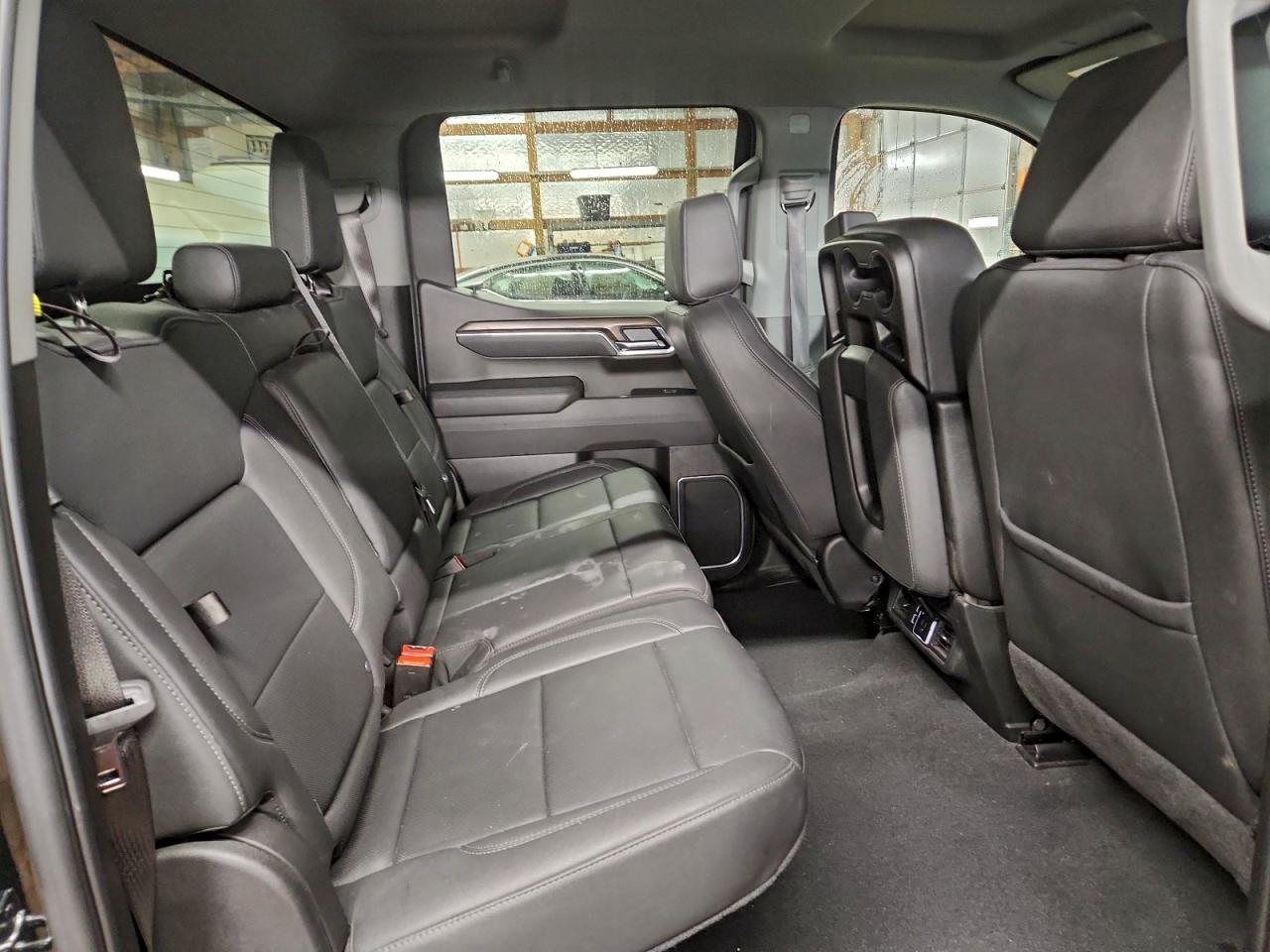 2025 GMC SIERRA K1500 SLT photo 10