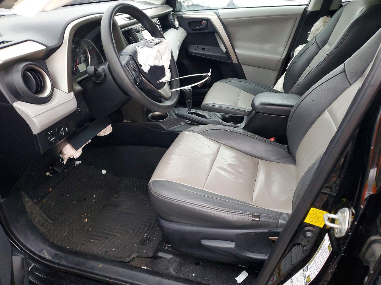 2013 TOYOTA RAV4 LE photo 7