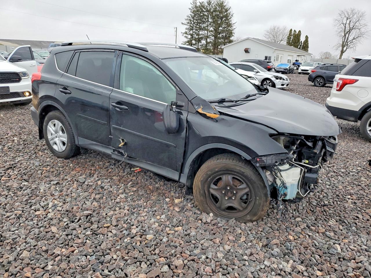 2013 TOYOTA RAV4 LE photo 4