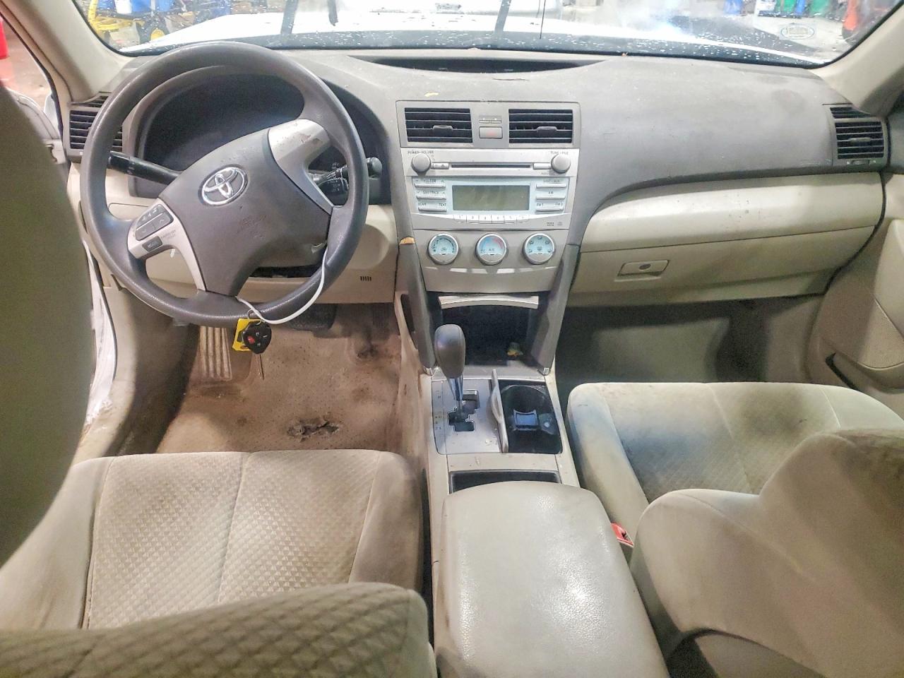 2007 TOYOTA CAMRY LE photo 8