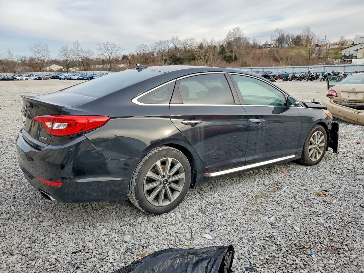 2016 HYUNDAI SONATA SPORT photo 3