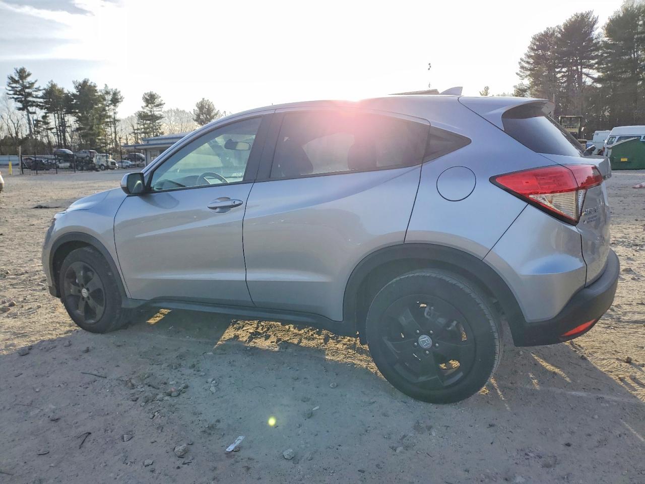 2021 HONDA HR-V LX photo 2