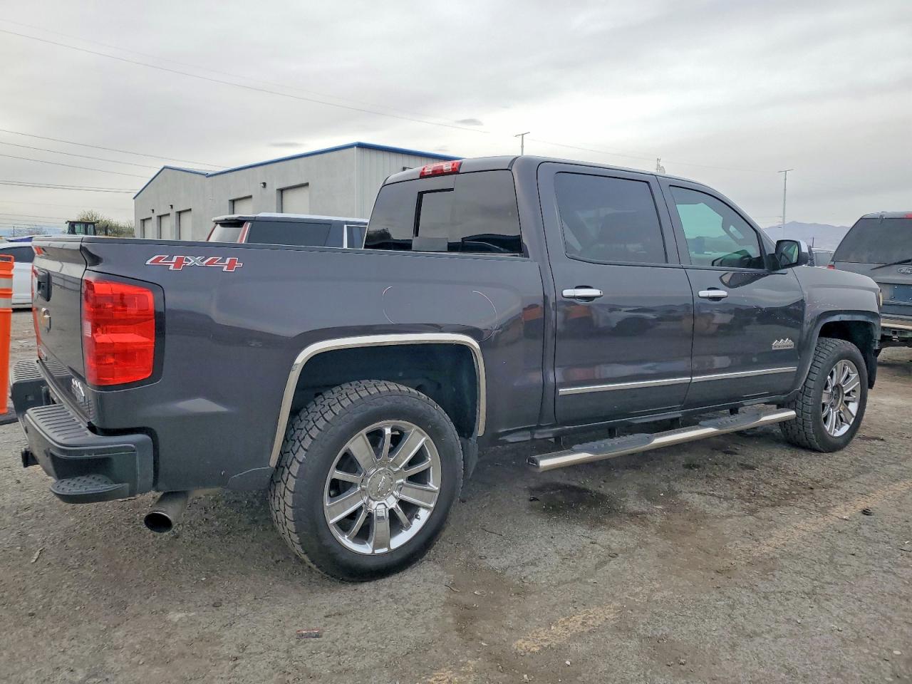 2014 CHEVROLET SILVERADO K1500 HIGH COUNTRY photo 3