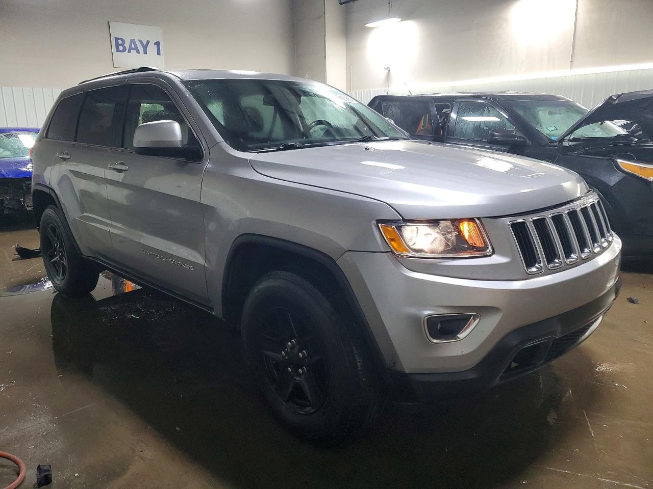 2015 JEEP GRAND CHEROKEE LAREDO photo 4