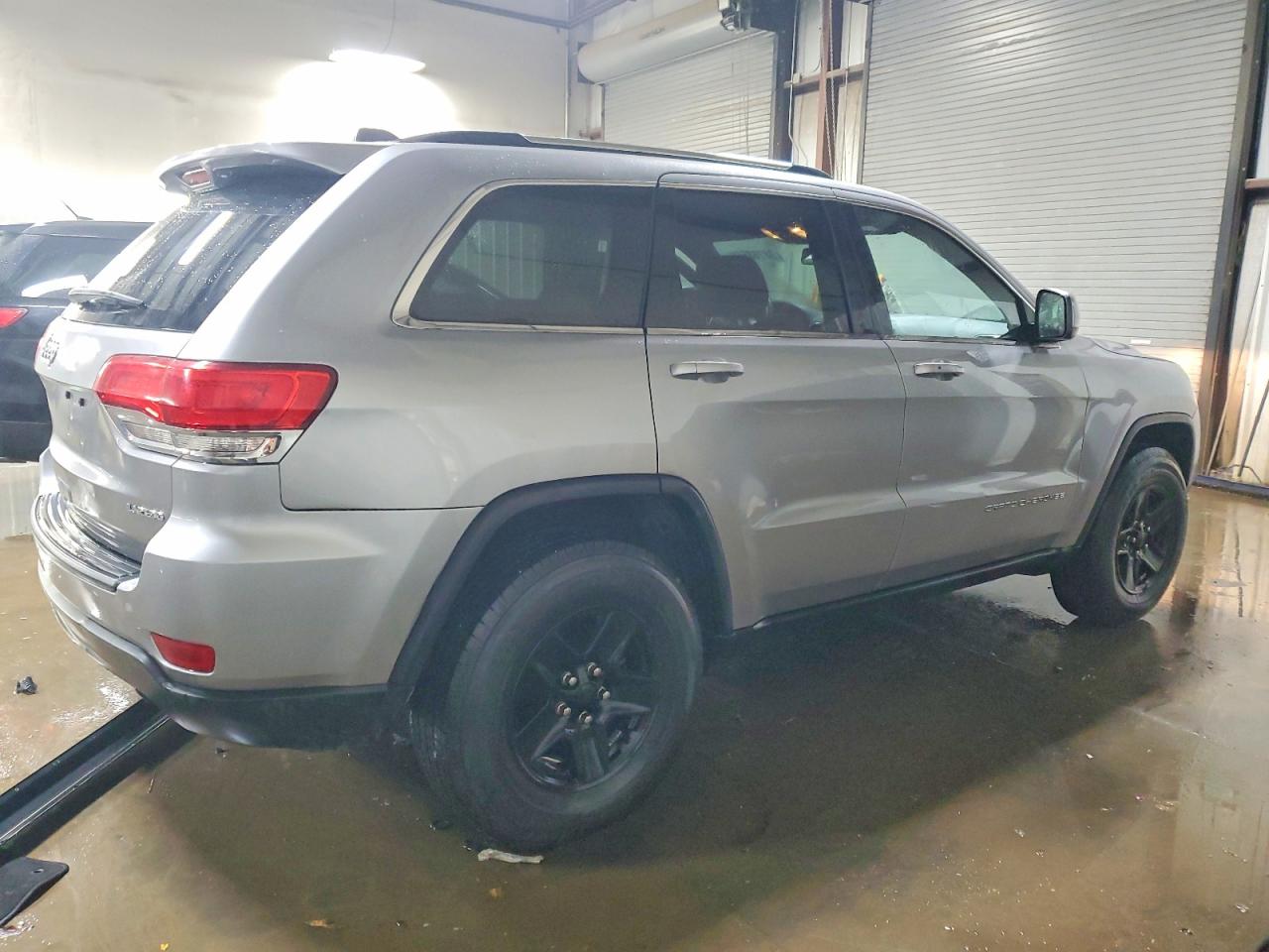 2015 JEEP GRAND CHEROKEE LAREDO photo 3