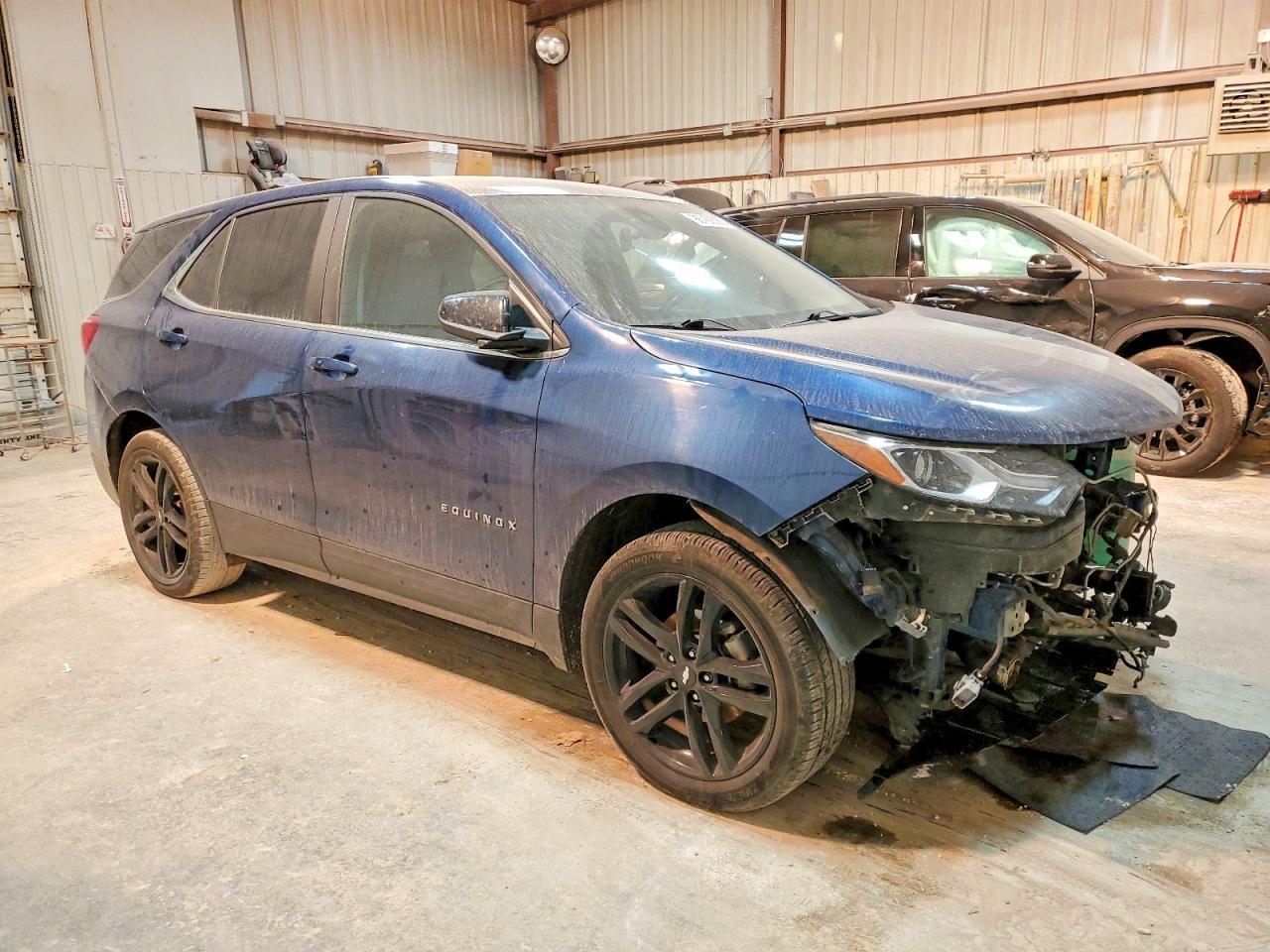 2021 CHEVROLET EQUINOX LT photo 4