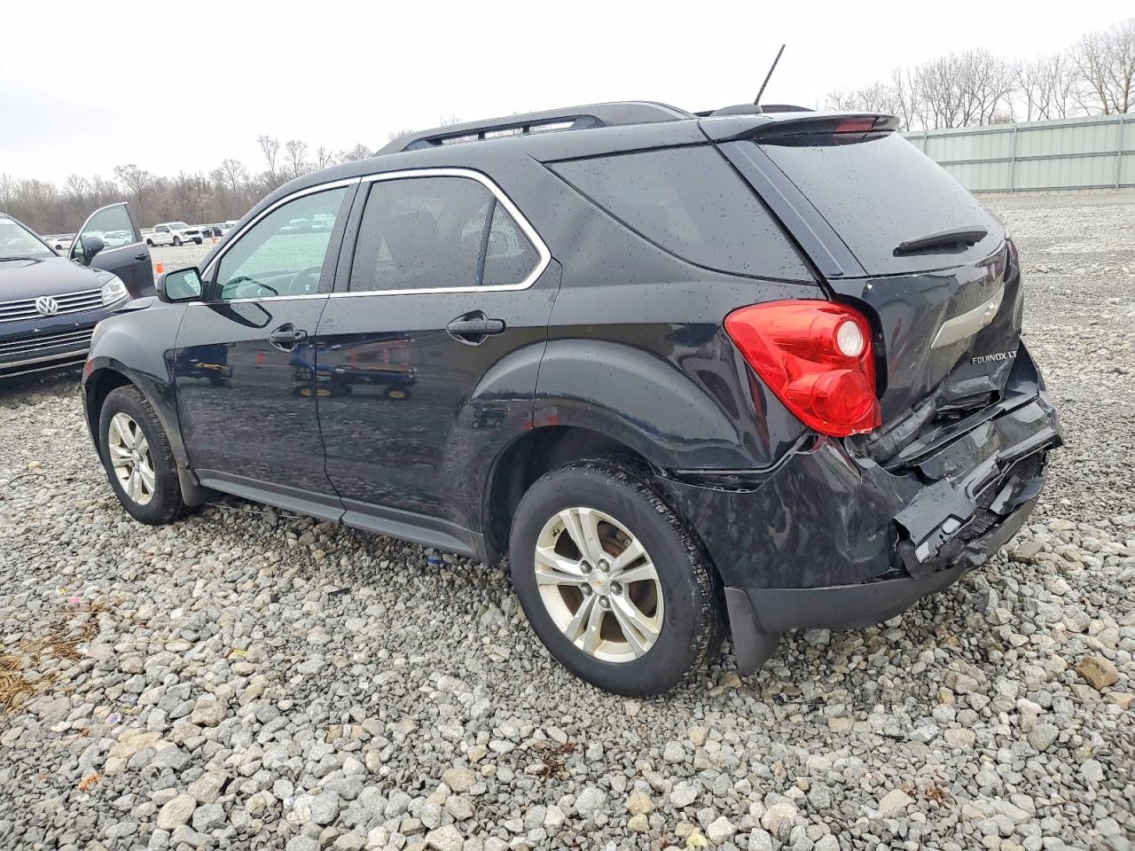 2015 CHEVROLET EQUINOX LT photo 2