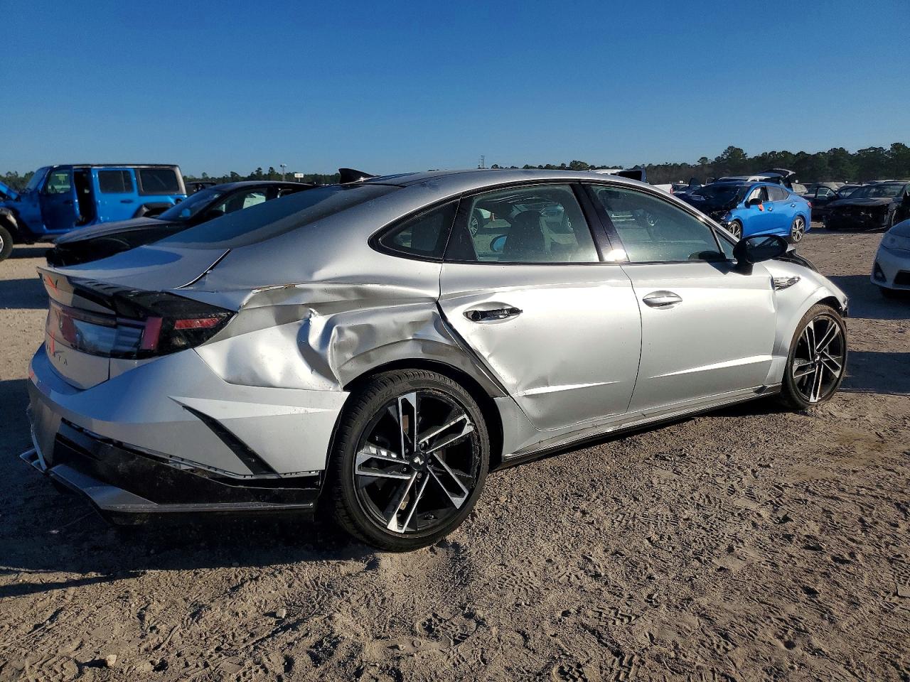 2025 HYUNDAI SONATA N LINE photo 3