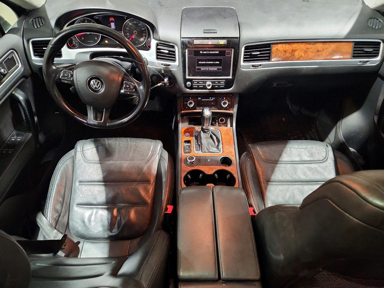 2012 VOLKSWAGEN TOUAREG V6 photo 8