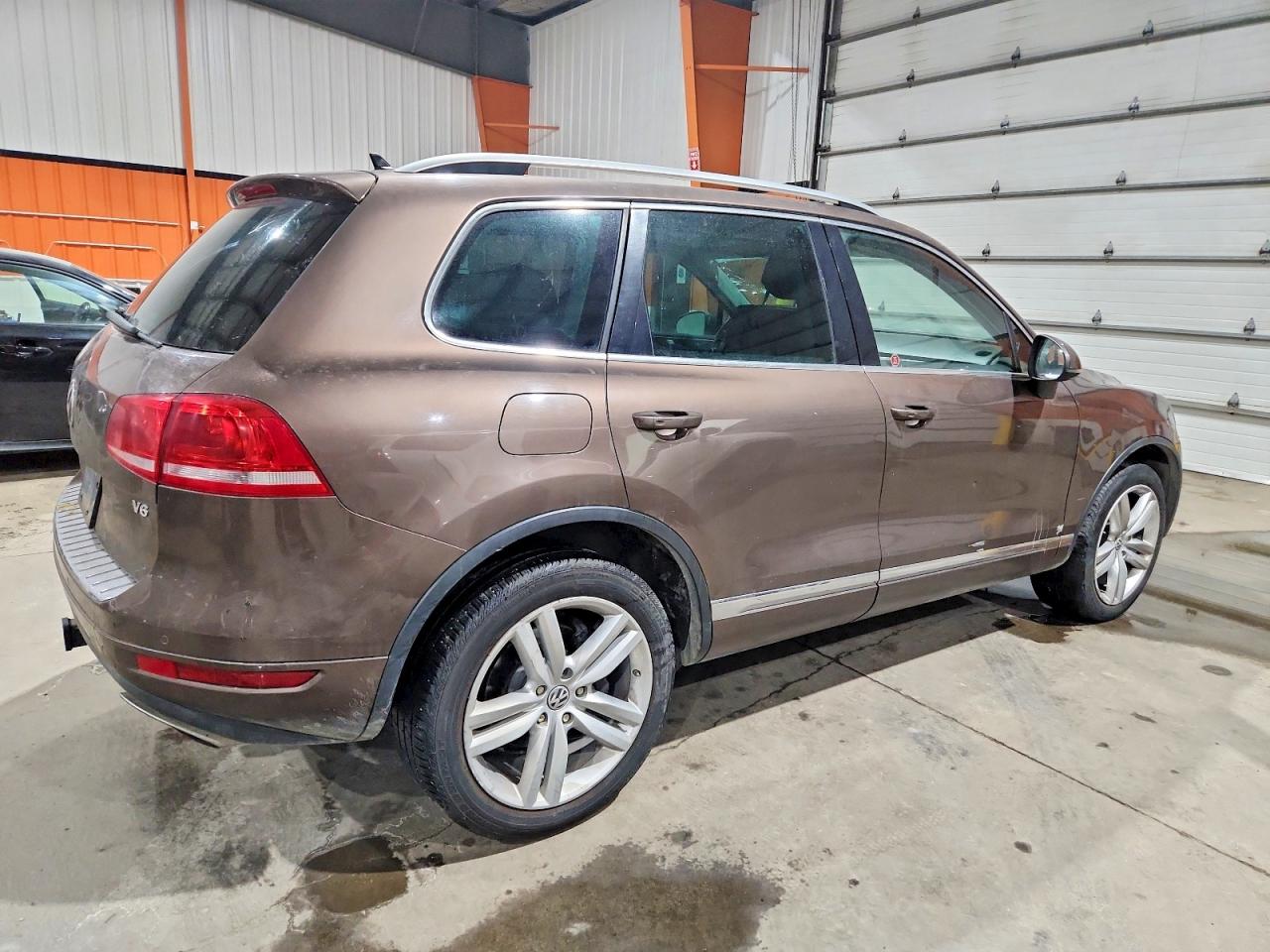 2012 VOLKSWAGEN TOUAREG V6 photo 3