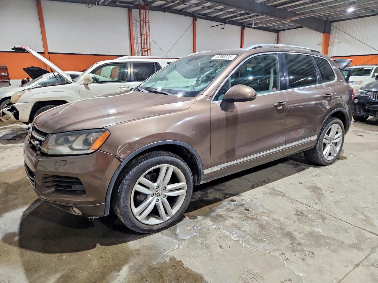 2012 VOLKSWAGEN TOUAREG
