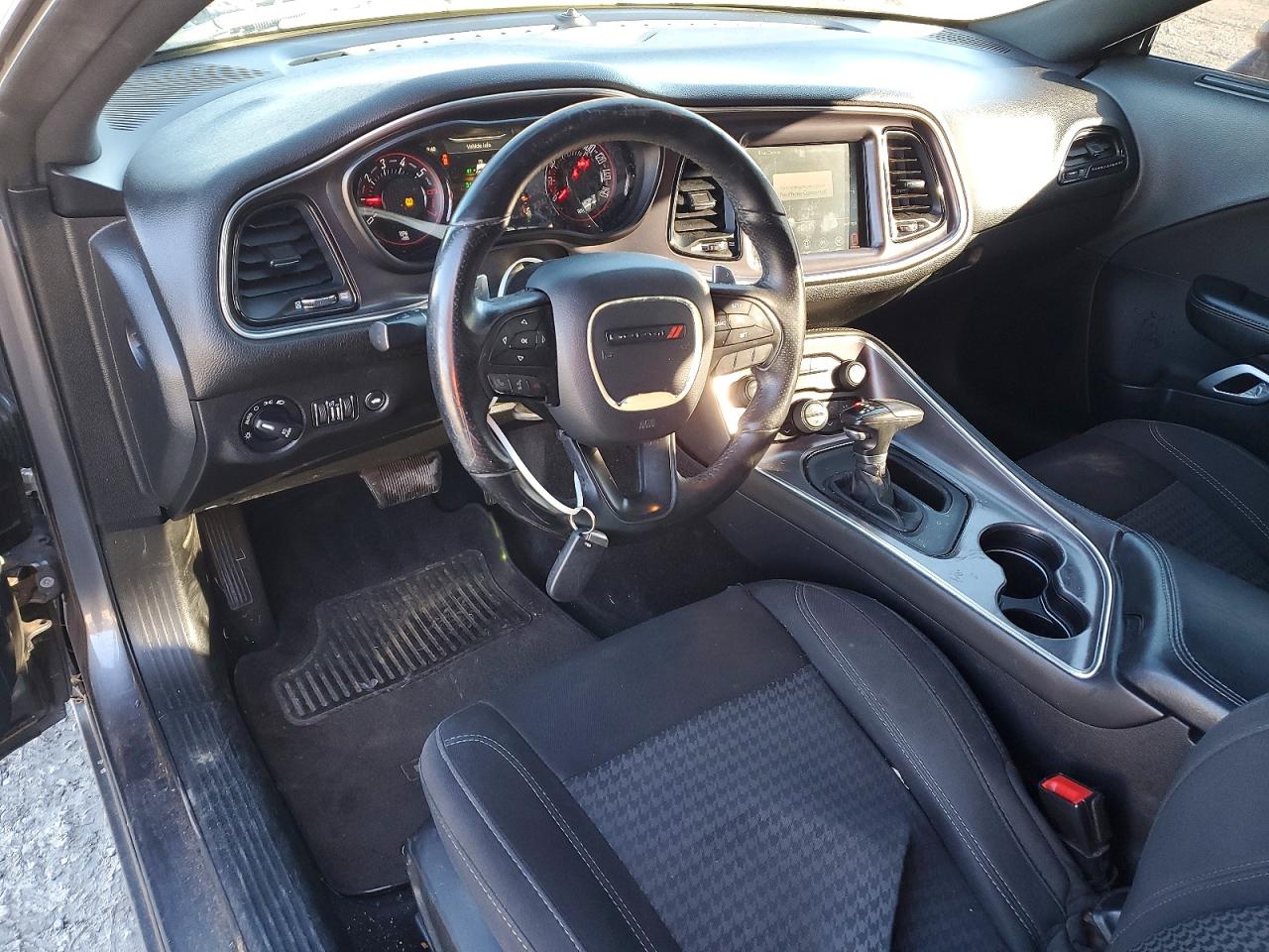 2016 DODGE CHALLENGER R/T photo 8