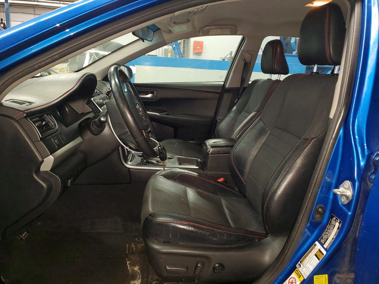 2017 TOYOTA CAMRY LE photo 19
