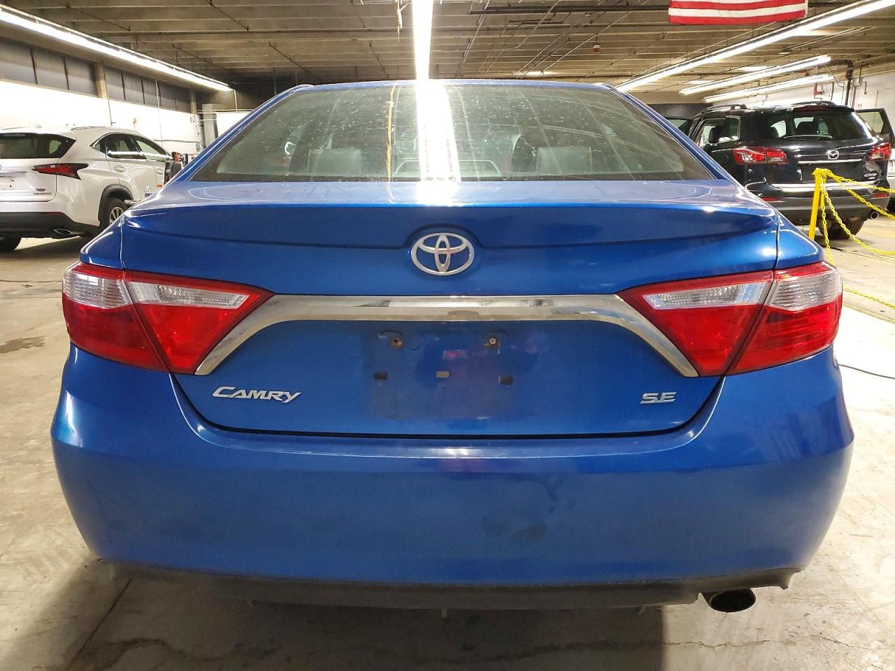 2017 TOYOTA CAMRY LE photo 16