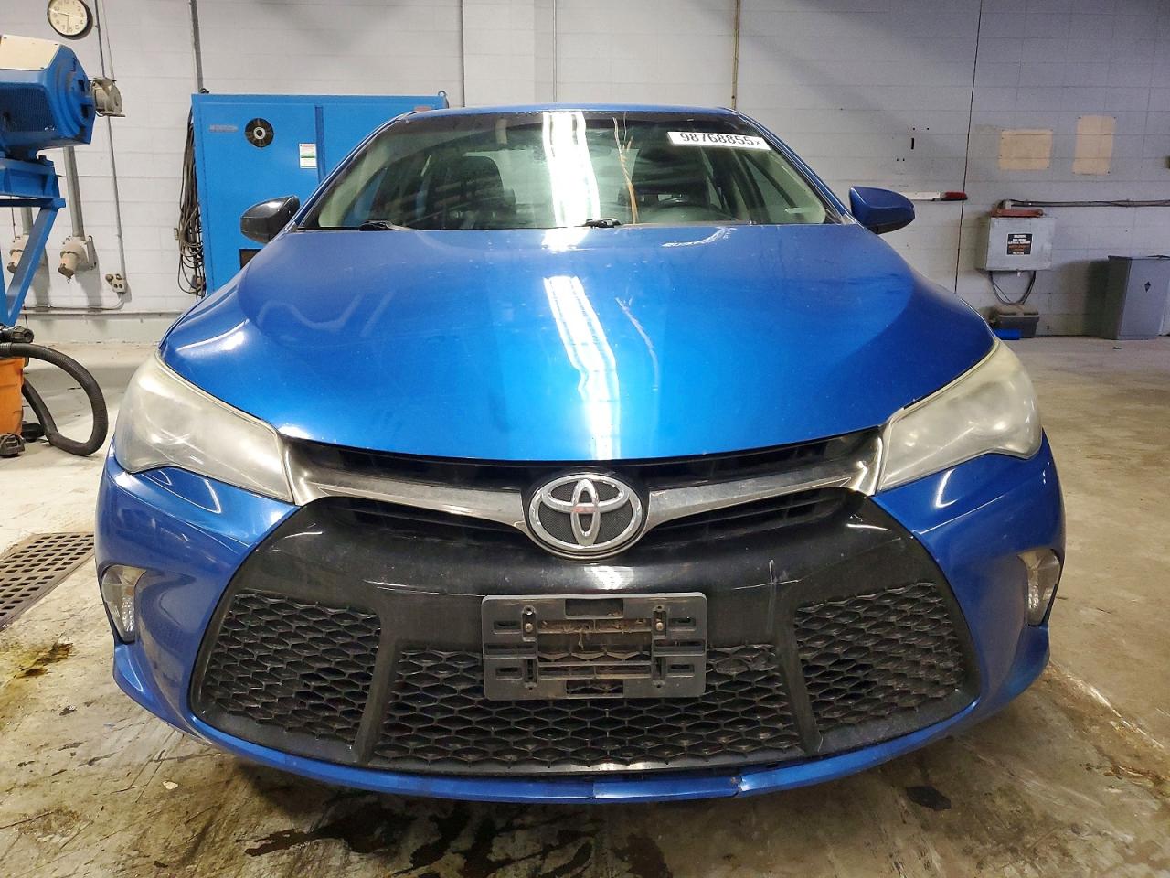 2017 TOYOTA CAMRY LE photo 13