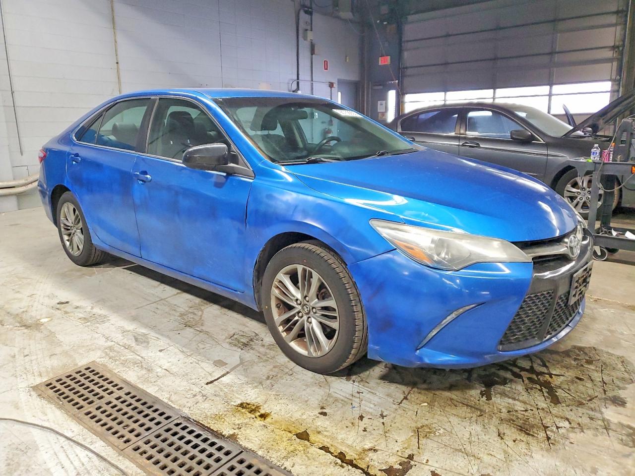 2017 TOYOTA CAMRY LE photo 10