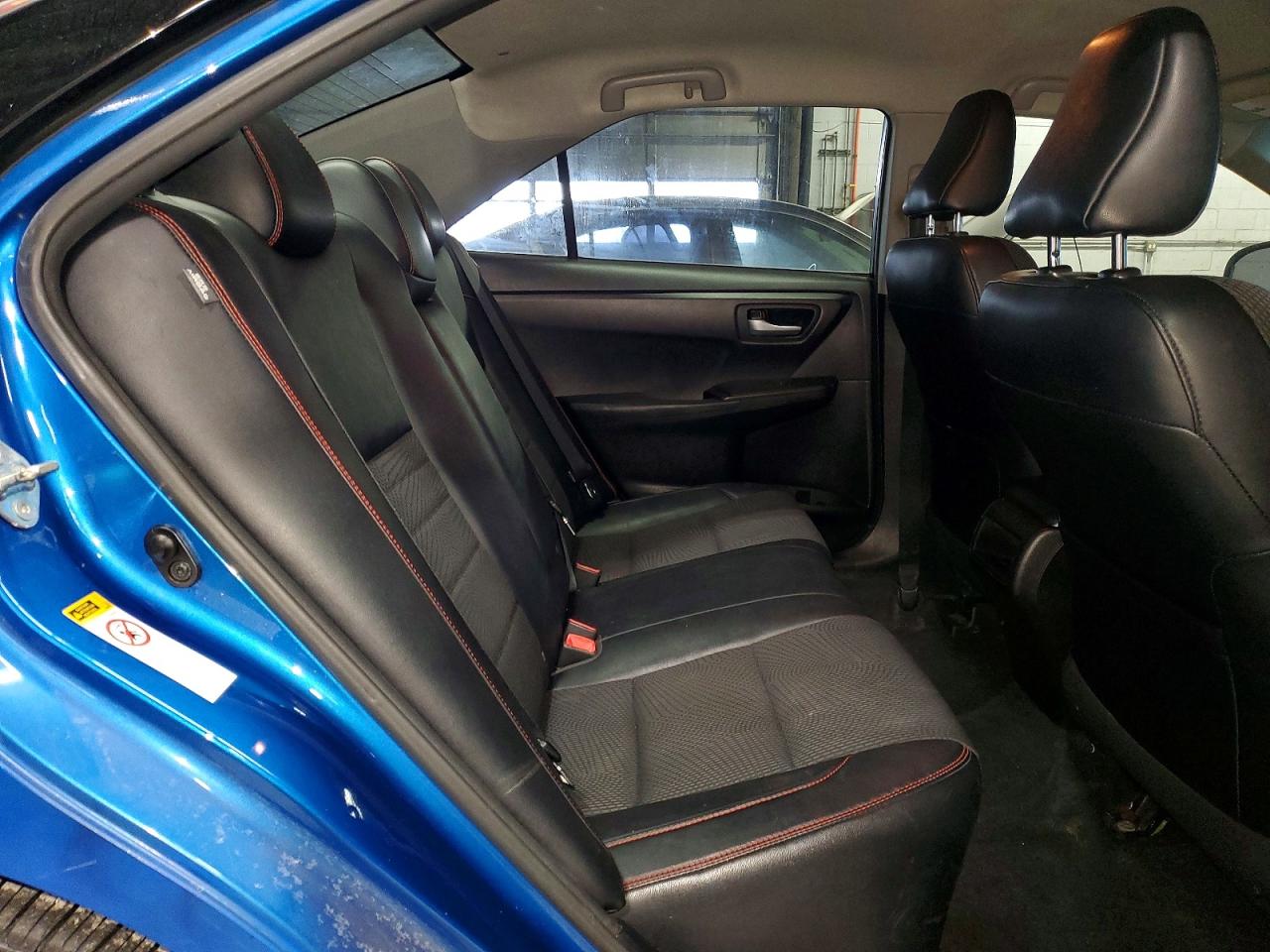 2017 TOYOTA CAMRY LE photo 28