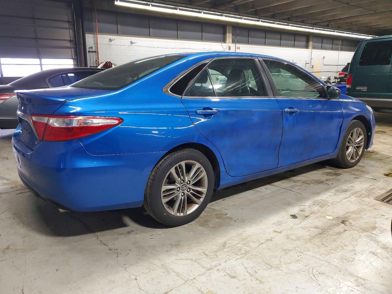 2017 TOYOTA CAMRY LE photo 7