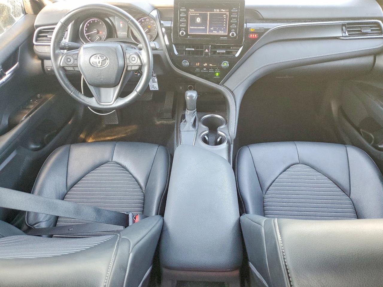 2021 TOYOTA CAMRY SE photo 8