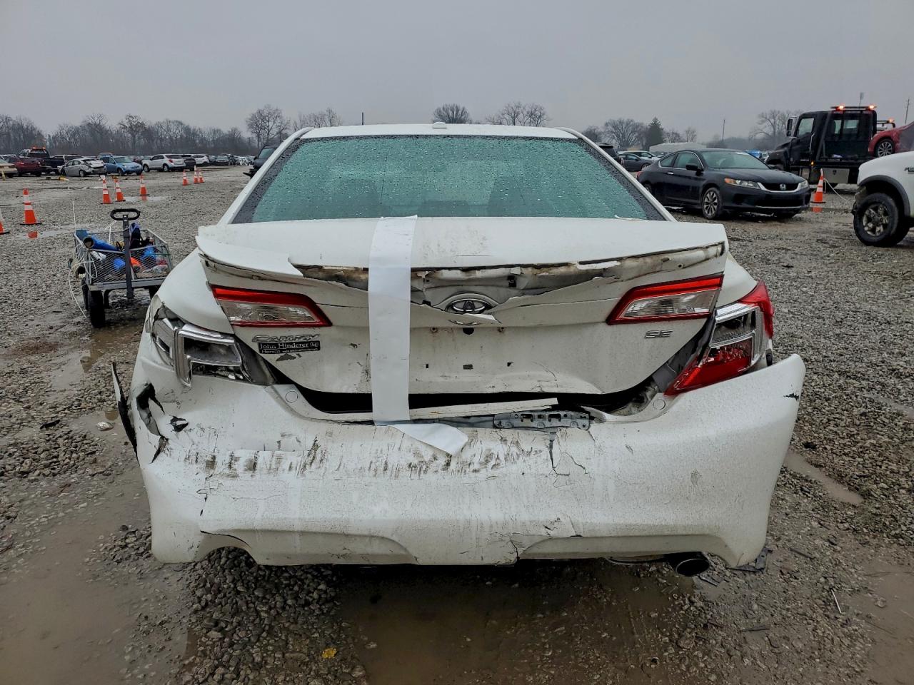 2012 TOYOTA CAMRY BASE photo 6