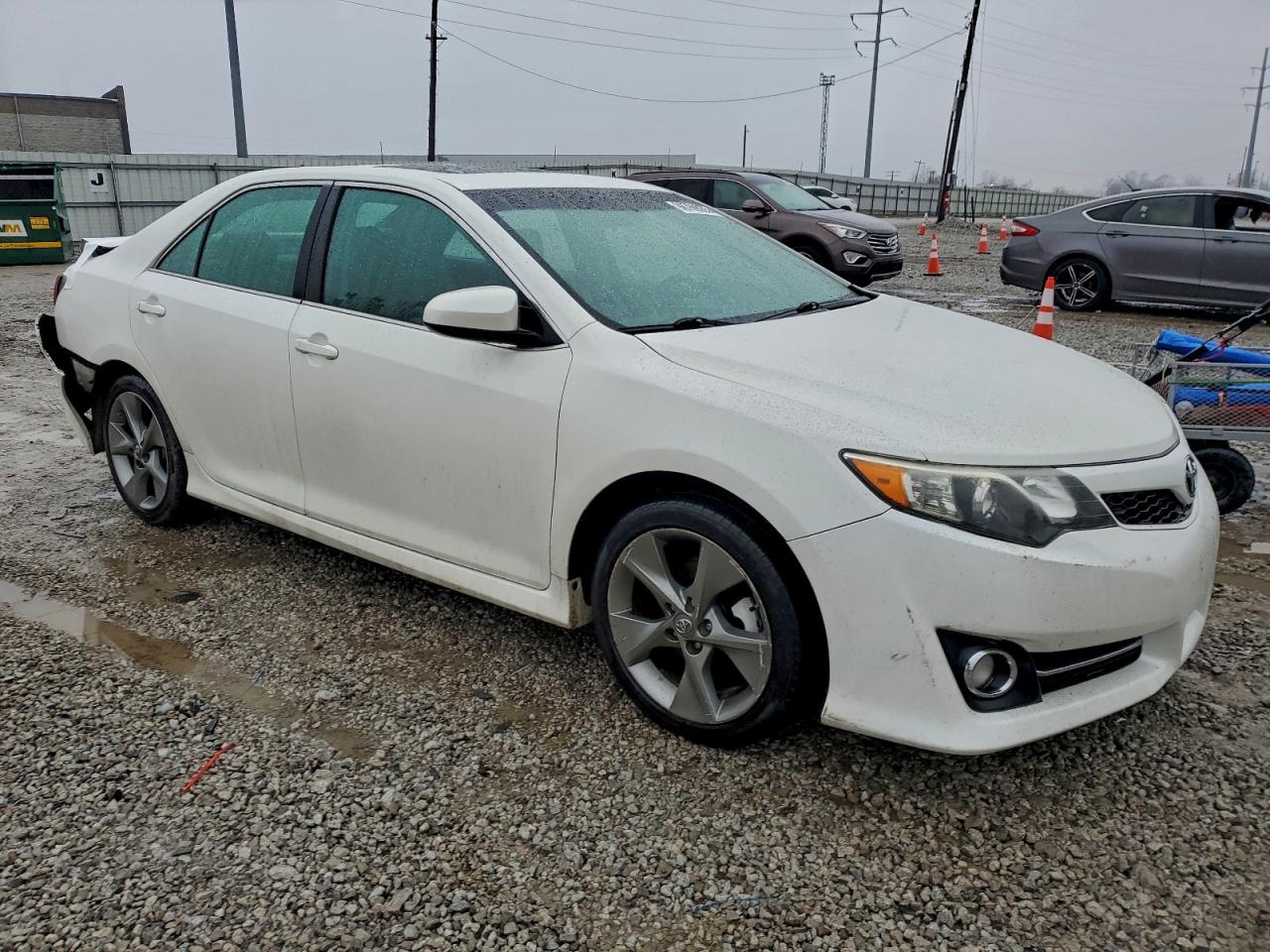 2012 TOYOTA CAMRY BASE photo 4