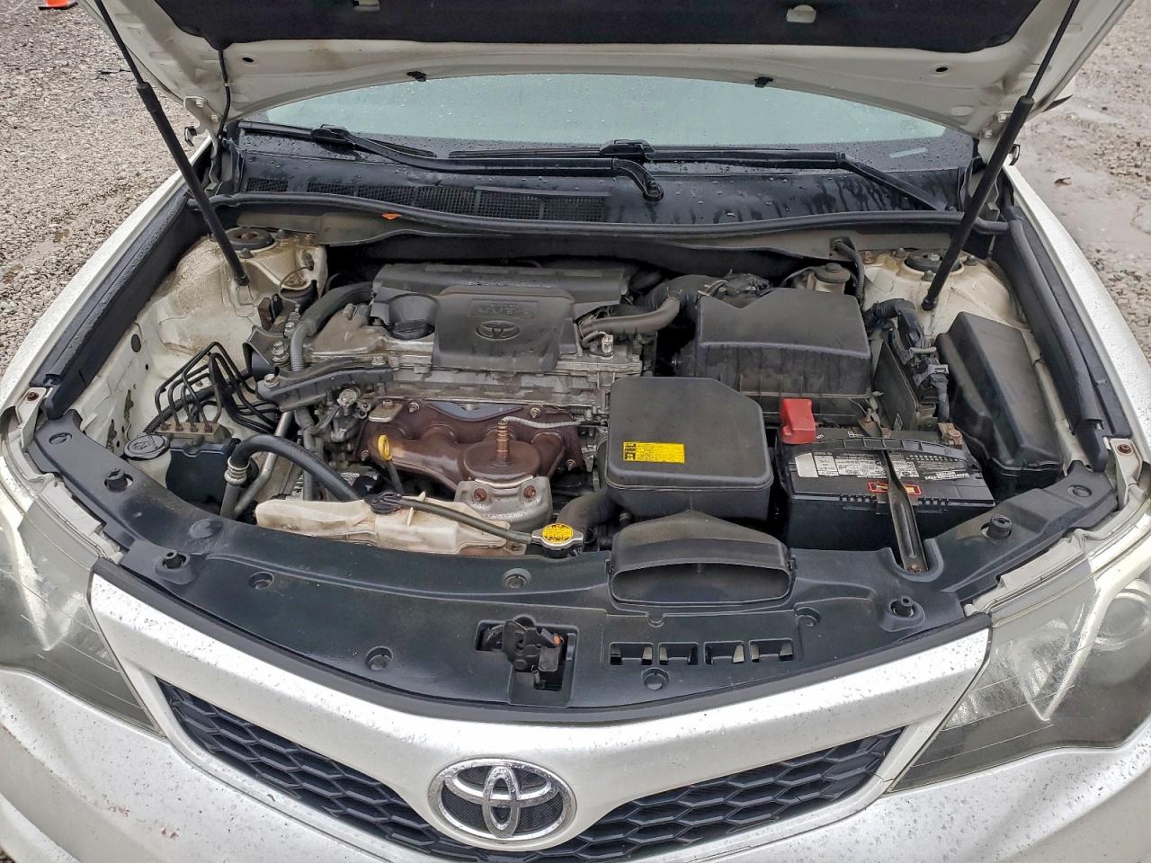 2012 TOYOTA CAMRY BASE photo 11