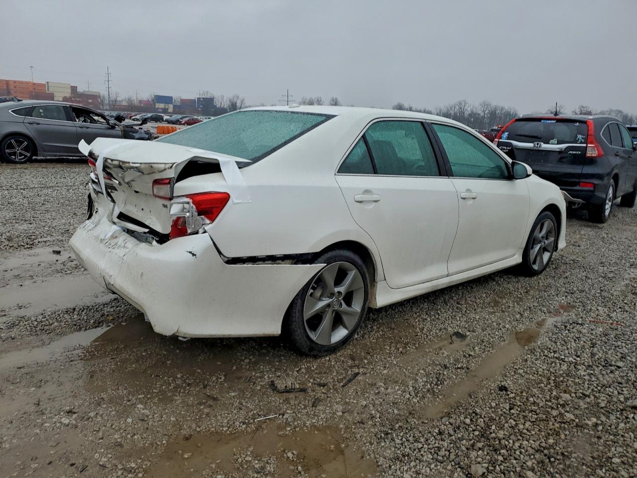 2012 TOYOTA CAMRY BASE photo 3