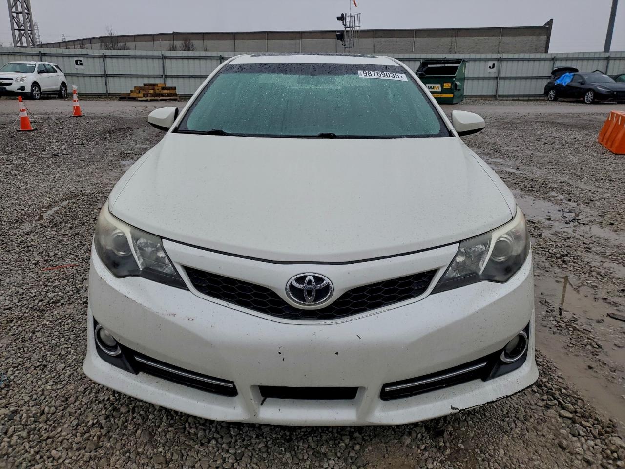 2012 TOYOTA CAMRY BASE photo 5